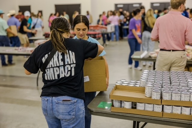 4-H youth team up with Greater Baton Rouge Food Bank for Food is Medicine program  